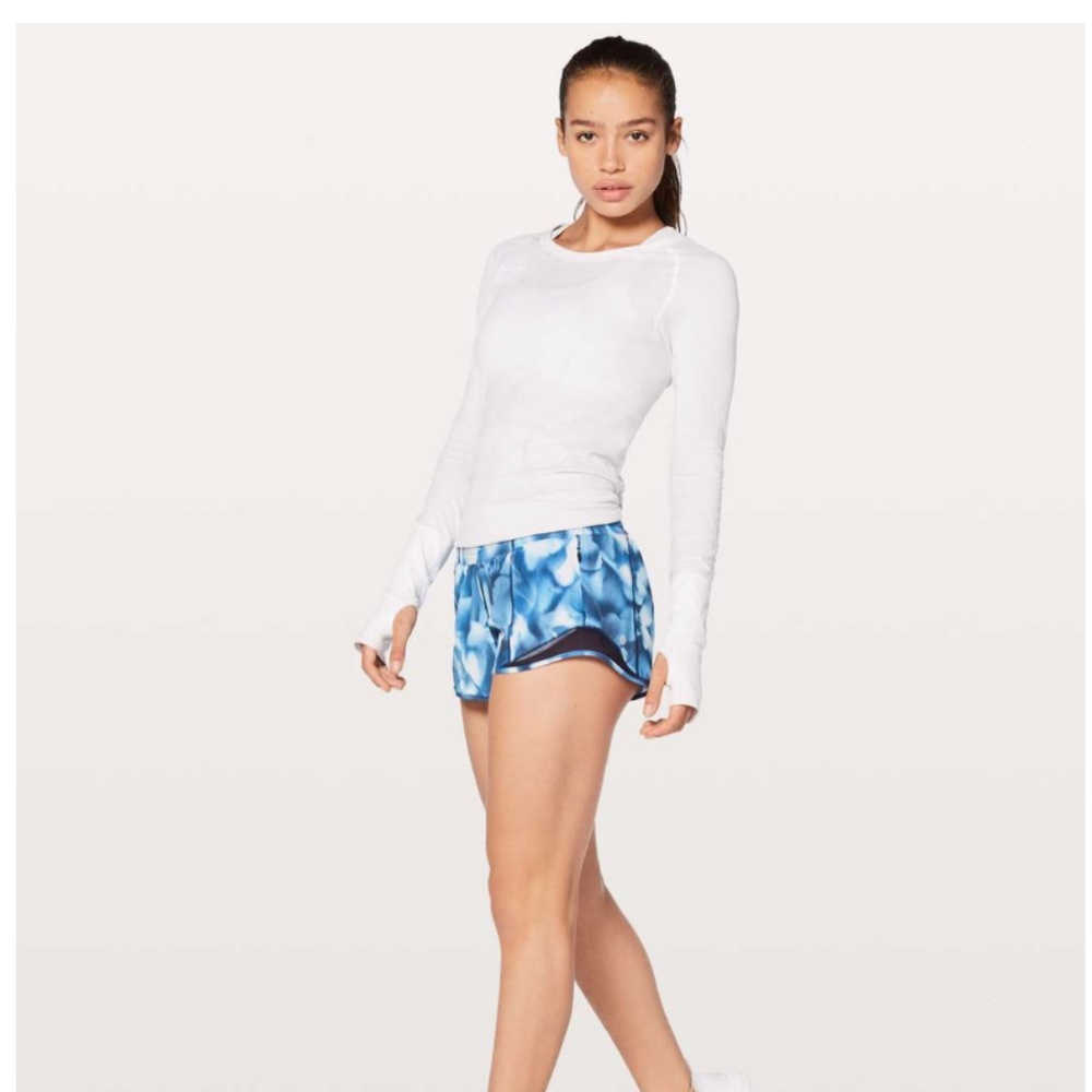 Lululemon Hotty Hot Short II 2.5" Mini Blush Blossom Alpine White Midnight Navy